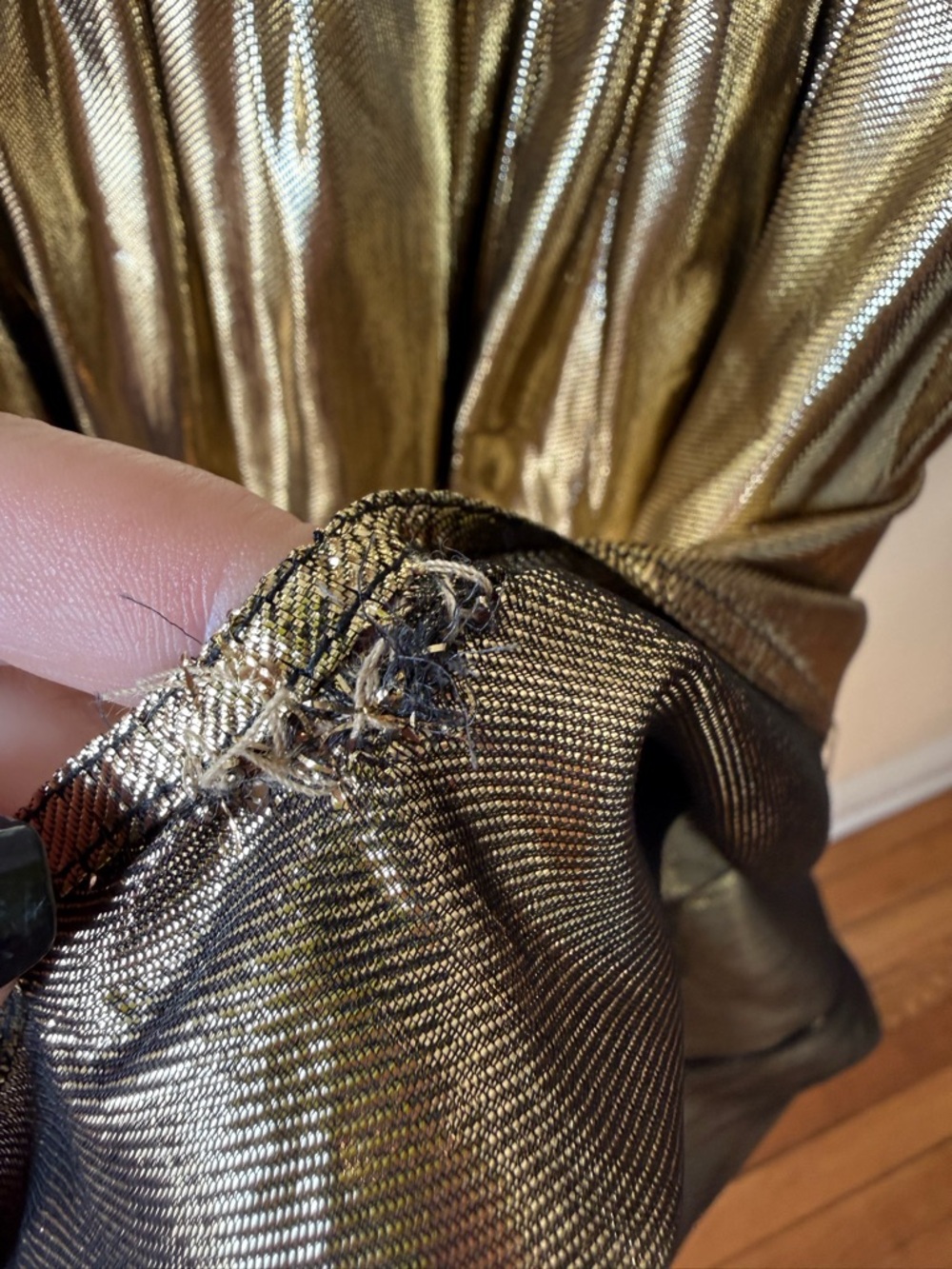 vintage lamé skirt - Picture 7 of 8